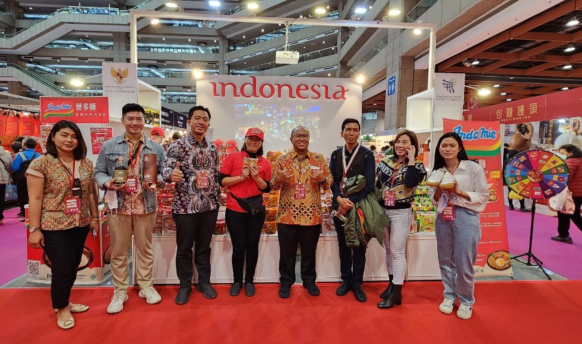 SAMBUT KEMERIAHAN IMLEK, KDEI TAIPEI IKUTI PAMERAN CHINESE NEW YEAR MARKET DI TAIPEI WORLD TRADE CENTER